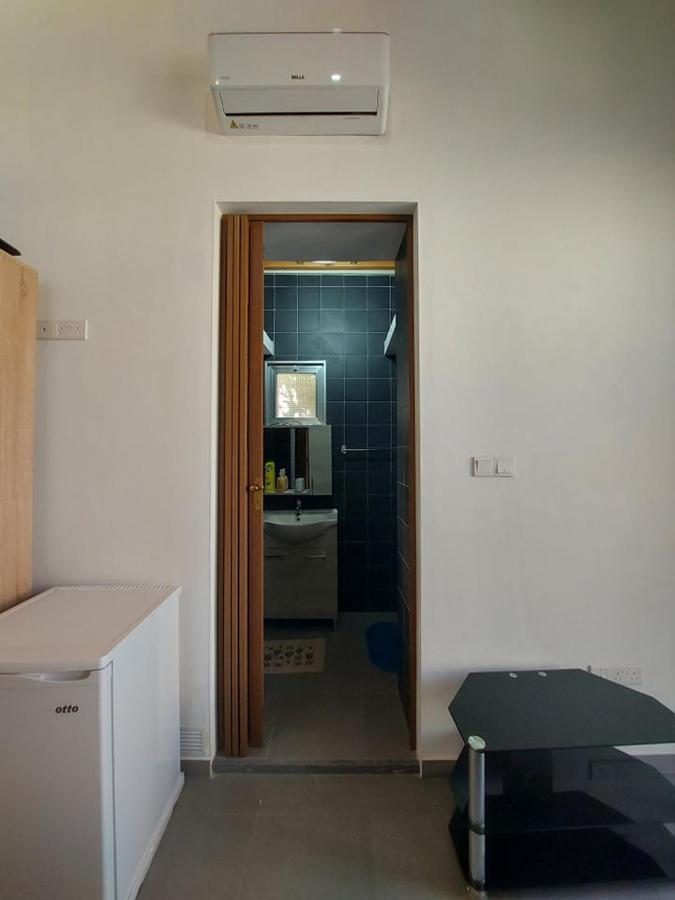 לרנקה Anna Guesthouse 10 Min Walk From The Beach מראה חיצוני תמונה