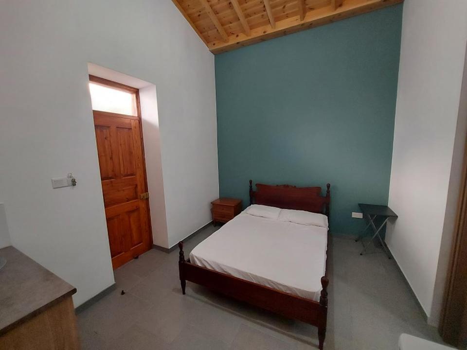 לרנקה Anna Guesthouse 10 Min Walk From The Beach מראה חיצוני תמונה